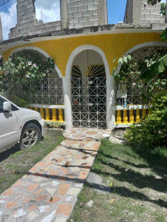 Fay Guest House เนกริล ภายนอก รูปภาพ