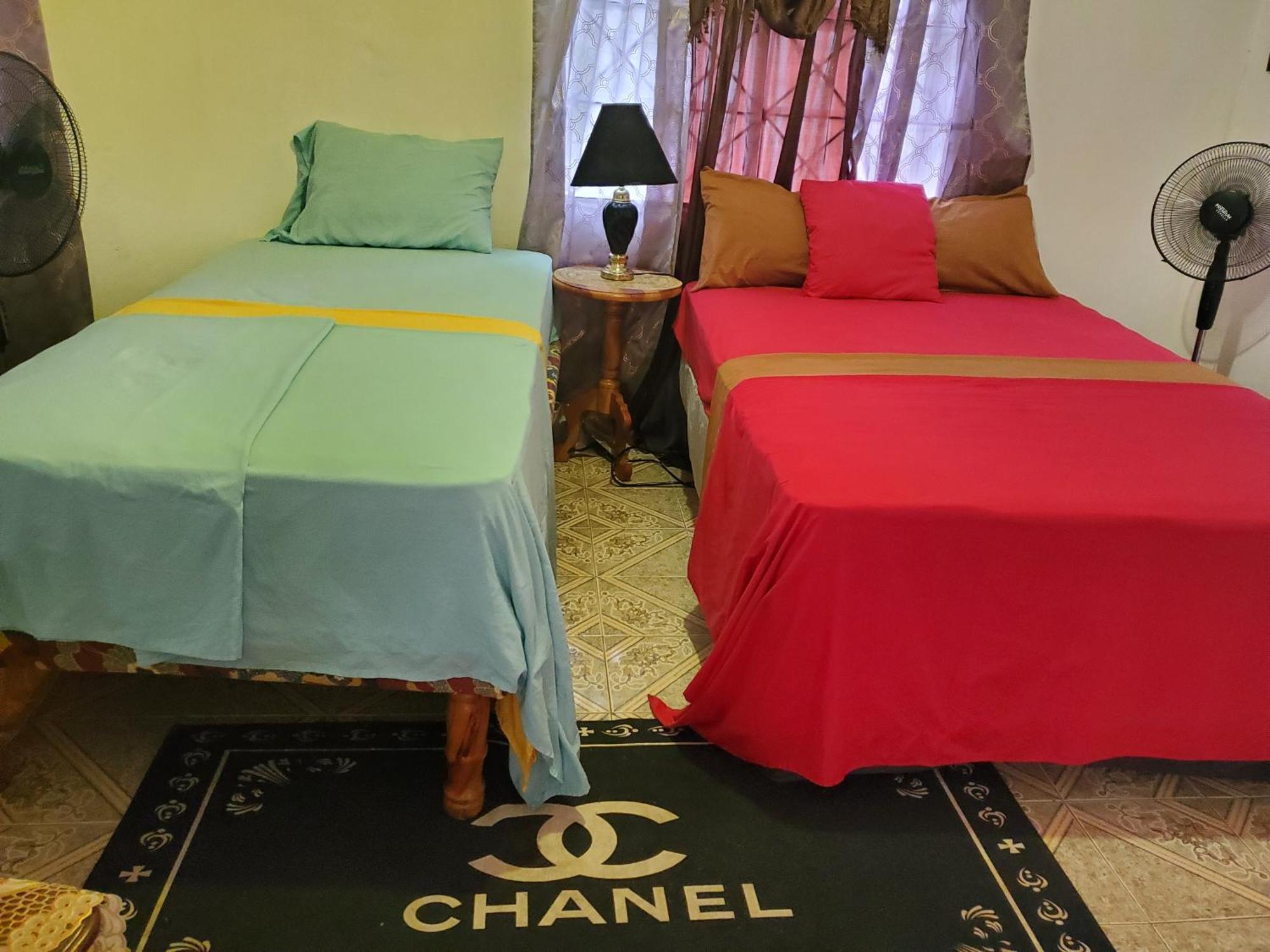 Fay Guest House เนกริล ภายนอก รูปภาพ