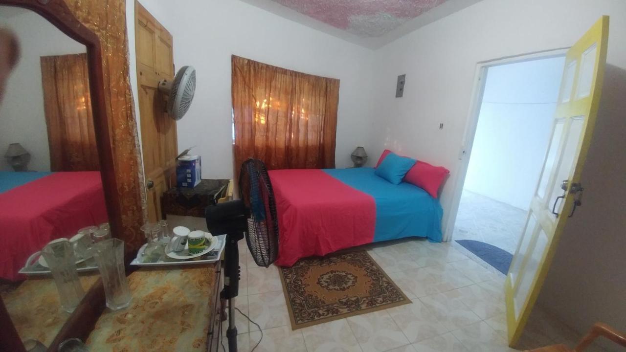 Fay Guest House เนกริล ภายนอก รูปภาพ