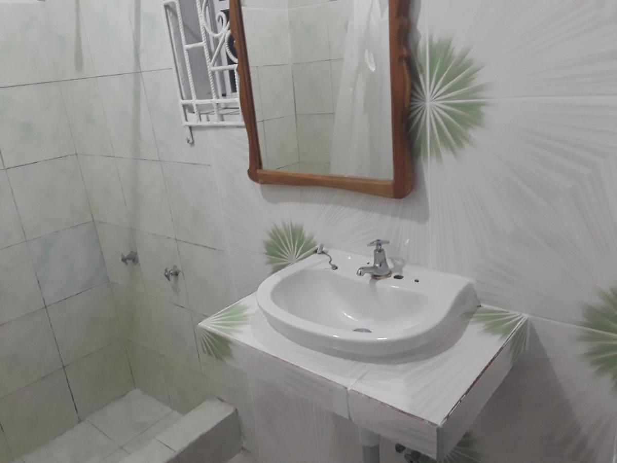 Fay Guest House เนกริล ภายนอก รูปภาพ